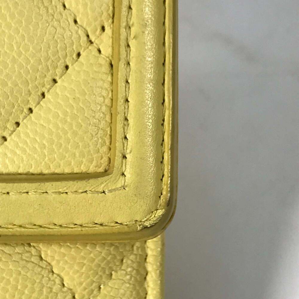 CHANEL Authentic Yellow Wallet - Picture 11 of 16